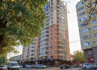 Продаю 2-ком. квартиру, 58.3 м2, Ставрополь, улица Ломоносова, 55, микрорайон №8