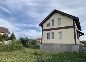 Продается дом, 142 м2, поселок городского типа Новосемейкино, Малиновая улица, 17