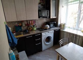 Сдается 4-ком. квартира, 65 м2, Уфа, улица Степана Халтурина, 47, Советский район