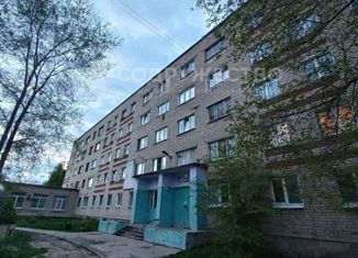 Продам 1-ком. квартиру, 13.3 м2, Бор, улица Чугунова, 13