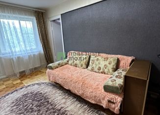 Продается 3-ком. квартира, 48 м2, Удмуртия, улица Оружейника Драгунова, 54