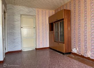Продается 2-комнатная квартира, 42.5 м2, рабочий посёлок Солнечный, улица Строителей, 37