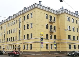 Продажа 2-комнатной квартиры, 66.5 м2, Кронштадт, улица Аммермана, 46