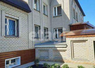 Продам дом, 242 м2, Альметьевск, улица Тухватуллина