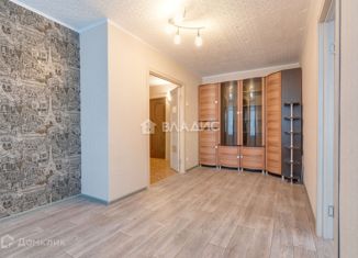 Продам 2-ком. квартиру, 42.3 м2, Вологда, микрорайон Водники, улица Водников, 2