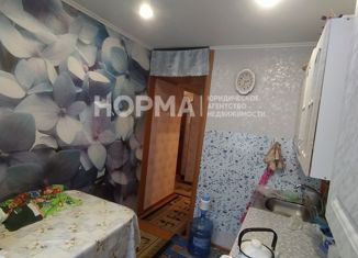 Продаю 2-комнатную квартиру, 45.3 м2, Октябрьский, 35-й микрорайон, 27