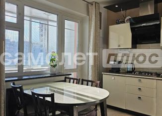 Продажа трехкомнатной квартиры, 81.5 м2, Саха (Якутия), улица Бестужева-Марлинского, 3