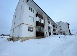 Продается 3-комнатная квартира, 63 м2, село Иглино, улица Строителей, 25