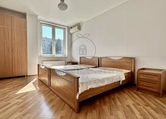 Продажа 2-ком. квартиры, 71 м2, Волгоградская область, улица Хиросимы, 6