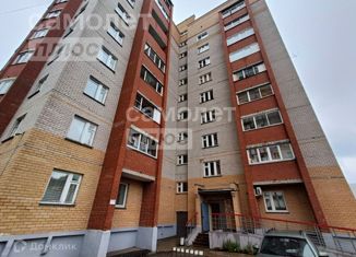 Продается трехкомнатная квартира, 77.5 м2, Киров, улица Ленина, 193