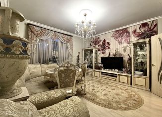 Продаю 3-ком. квартиру, 81.1 м2, Санкт-Петербург, шоссе Революции, 15, шоссе Революции