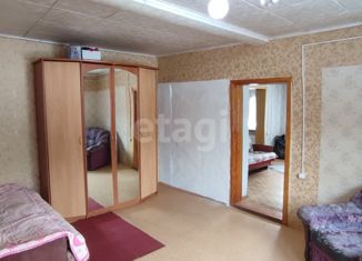 Продаю дом, 56 м2, посёлок городского типа Тугулым, площадь 50-летия Октября