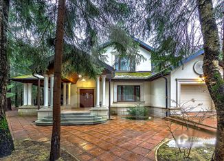 Продажа дома, 850 м2, деревня Юрлово, Солнечная улица