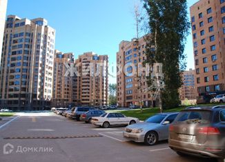 Продам 3-комнатную квартиру, 83 м2, Новосибирск, проспект Академика Коптюга, 19, проспект Академика Коптюга