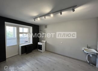 Продажа 2-ком. квартиры, 56 м2, Октябрьский, 28-й микрорайон, 13