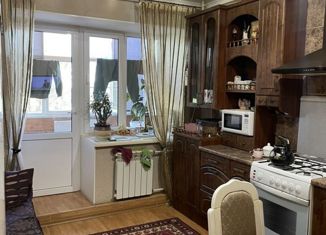 Продаю 1-ком. квартиру, 45 м2, Старый Оскол, микрорайон Южный, 5