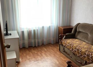 Аренда 3-ком. квартиры, 65 м2, Волжский, улица Мира, 65