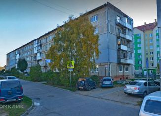 Продается двухкомнатная квартира, 46.7 м2, посёлок городского типа Янтарный, Советская улица, 120