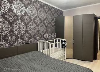 Продаю 2-ком. квартиру, 52.2 м2, Колпино, Павловская улица, 43