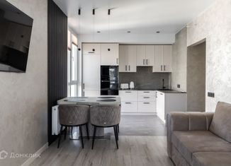 Продаю 2-комнатную квартиру, 65 м2, Краснодар, улица имени Жлобы, 139, ЖК Севастопольский