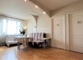 Продам 3-ком. квартиру, 76 м2, Москва, улица Маршала Голованова, 13, метро Марьино