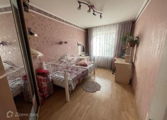 Продаю трехкомнатную квартиру, 61.5 м2, Барнаул, улица Георгия Исакова, 229