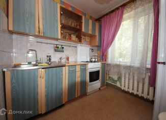 Продается двухкомнатная квартира, 46.7 м2, Псков, улица Николая Васильева, 75Б