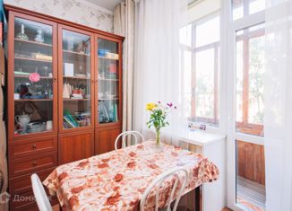 Продается 1-ком. квартира, 30.8 м2, Новосибирск, Серебренниковская улица, 2, метро Октябрьская