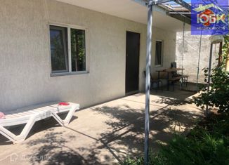 Продаю дом, 104 м2, Евпатория, Театральная площадь