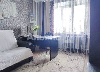 Продаю 3-ком. квартиру, 69.9 м2, Ростовская область, улица Ленина, 100