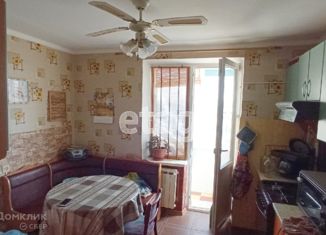 Продажа 3-комнатной квартиры, 68 м2, посёлок городского типа Молодёжное, Школьная улица, 6