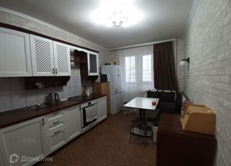 Продажа 2-ком. квартиры, 60.4 м2, Калуга, улица Фомушина, 10, ЖК Правгород