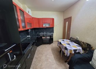 Продаю 1-комнатную квартиру, 32 м2, Тюменская область, улица Нефтяников, 27