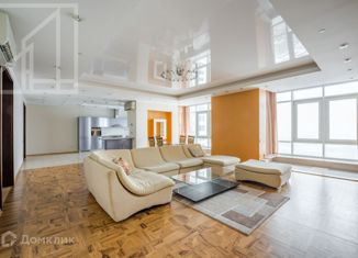 Сдаю 4-ком. квартиру, 220 м2, Москва, Мосфильмовская улица, 70к2