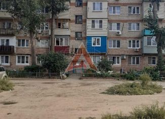 Продаю 2-комнатную квартиру, 42 м2, Астрахань, Мелиоративная улица, 3, Трусовский район