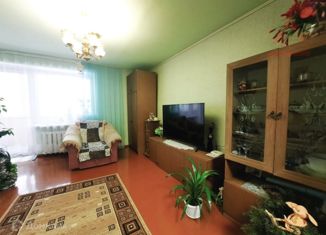 Продам 3-комнатную квартиру, 64 м2, Челябинск, Гражданская улица, 29