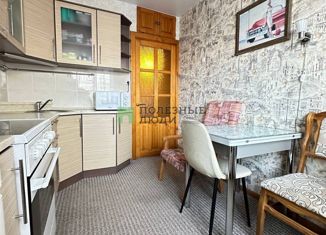 Продается трехкомнатная квартира, 68 м2, Алтайский край, улица Белинского, 16А