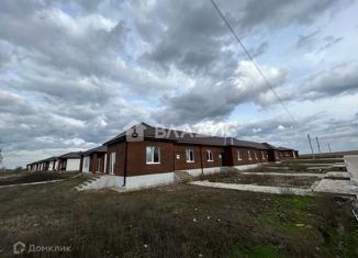 Продаю таунхаус, 50 м2, хутор Семигорский, Центральная улица