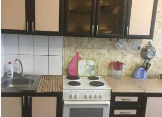 Продается 3-комнатная квартира, 80 м2, Москва, проспект Защитников Москвы, 13, проспект Защитников Москвы