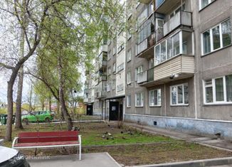 Продается 3-ком. квартира, 59 м2, Новосибирск, улица Чехова, 254, улица Чехова
