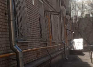 Продаю трехкомнатную квартиру, 80 м2, Москва, улица Маршала Неделина, 24, станция Рабочий Посёлок