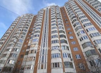 Сдам трехкомнатную квартиру, 76 м2, Москва, Весенняя улица, 3к1, район Западное Дегунино