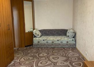 Сдаю 1-ком. квартиру, 32 м2, Москва, улица Константинова, 34к2, улица Константинова