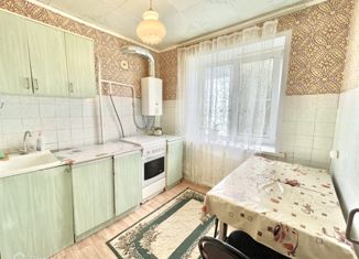 Продам 2-комнатную квартиру, 45.4 м2, деревня Ратчино, улица Некрасова, 1