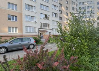 2-комнатная квартира на продажу, 63 м2, Калининградская область, улица Виктора Денисова, 22