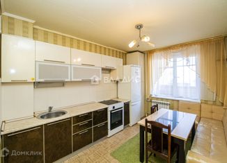 Продается 1-комнатная квартира, 46.3 м2, Нижегородская область, улица Александра Хохлова, 1