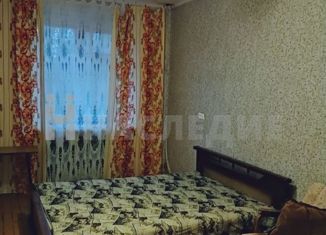 Продается 2-комнатная квартира, 48.8 м2, Псковская область, улица Матвея Кузьмина, 13
