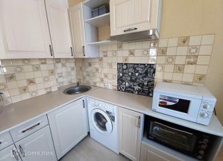 Продажа 1-ком. квартиры, 43.6 м2, Тюмень, Харьковская улица, 68, ЖК Центральный