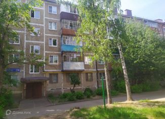 Продается трехкомнатная квартира, 58 м2, Татарстан, улица 40 лет Октября, 19