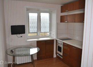 Продается 2-ком. квартира, 47.6 м2, Новосибирск, улица Фрунзе, 55, метро Берёзовая роща